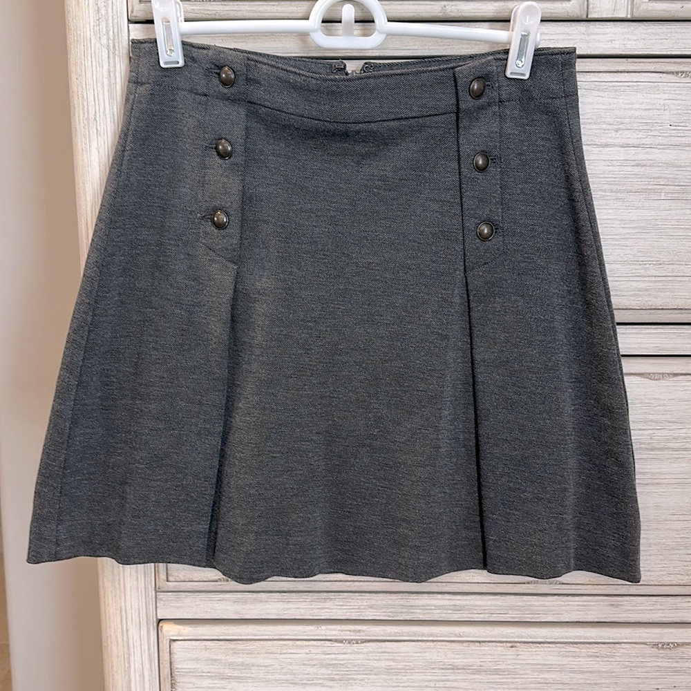 Banana Republic Gray Skirt 0 buttons